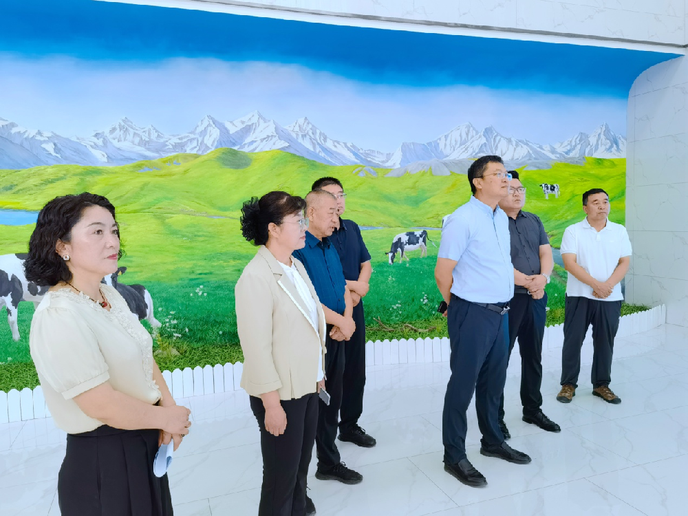 市委常委、副市长徐岩深入甘肃传祁乳业调研