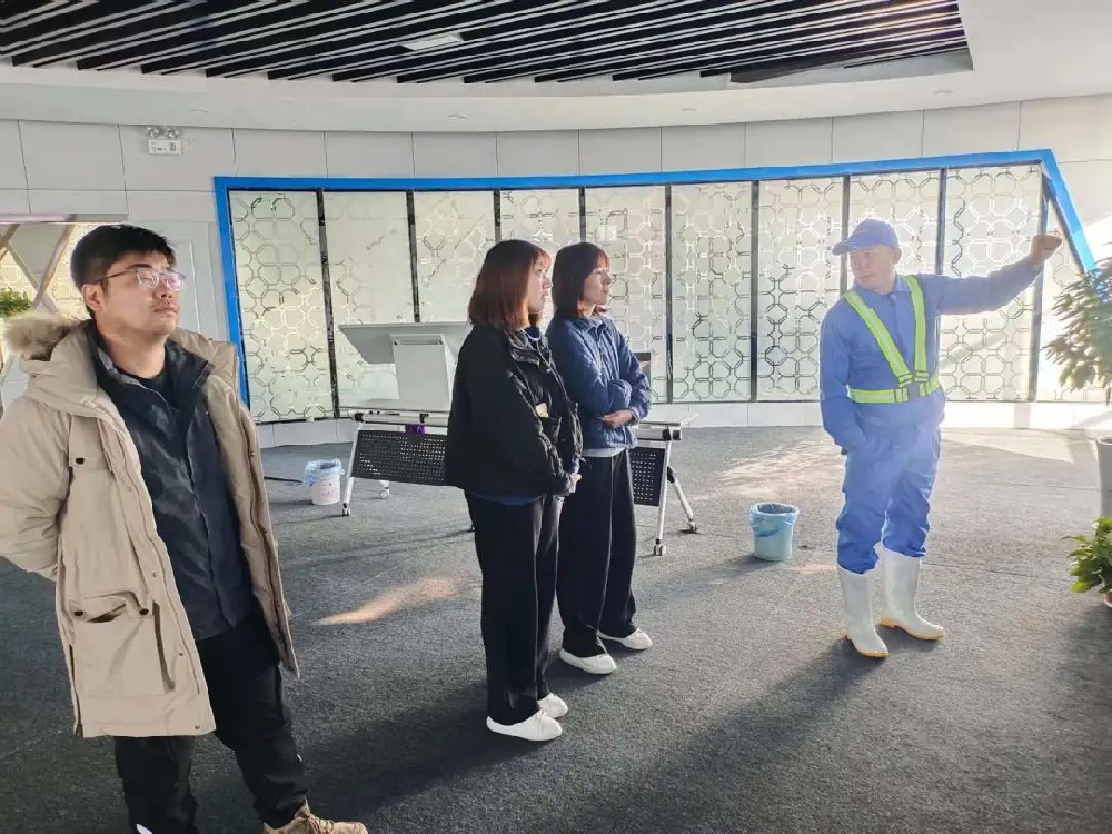 央视栏目组赴游艇会yth0008集团开展  专题片拍摄调研